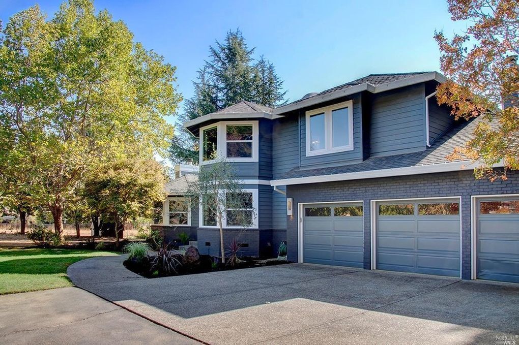 1040 Borrette Lane